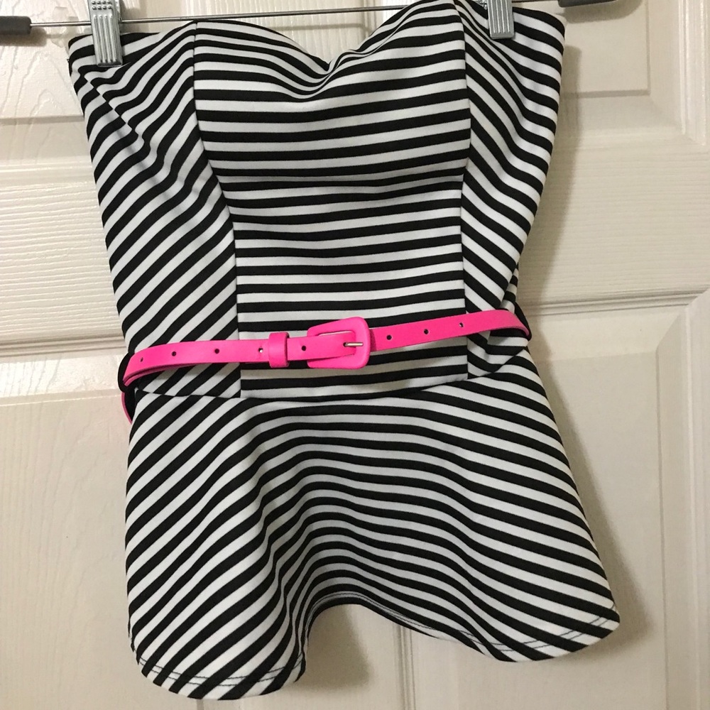 Strapless top